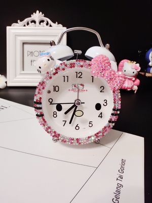 Cartoon Cat Diamond Alarm Clock with Silent Light